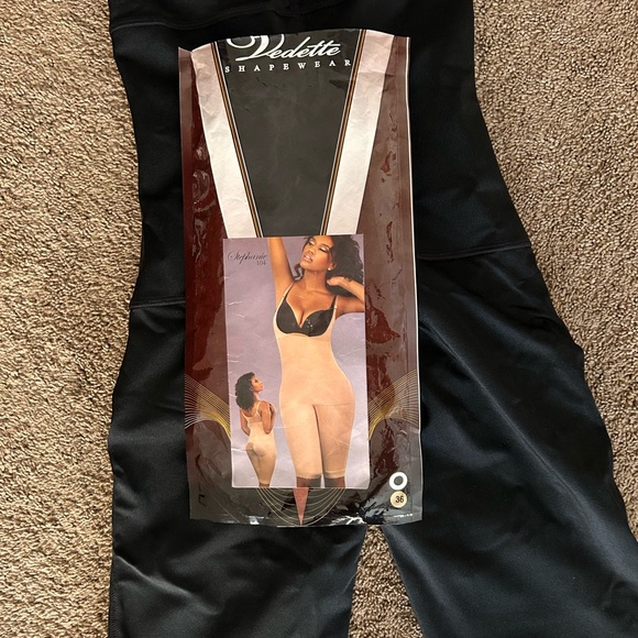 Shapewear - Picture 2 of 3